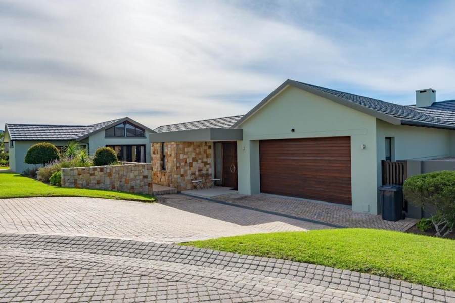 5 Bedroom Property for Sale in Oubaai Western Cape